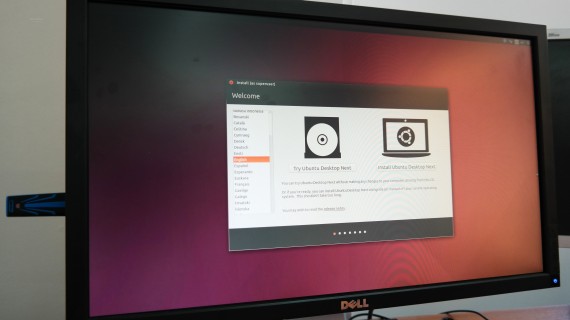 Ubuntu-Next-with-Unity-8-and-Mir-on-the-Desktop-Screen-Tour-456641-2